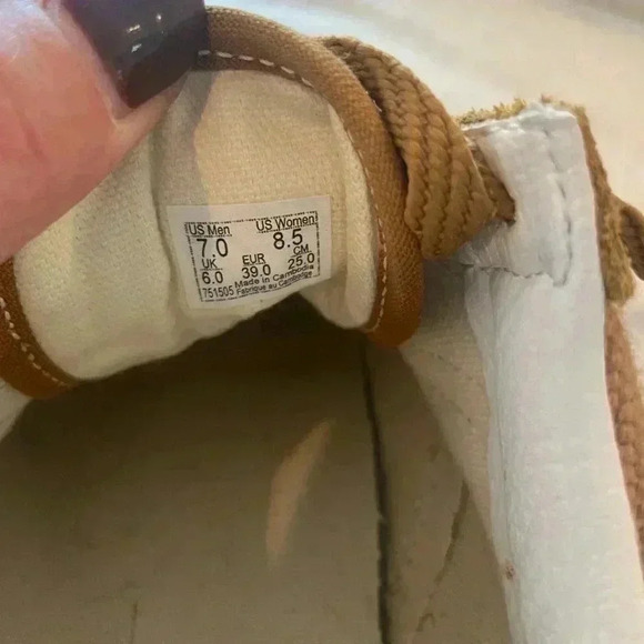 VANS Shoes, size women’s 8.5, men’s 7, color mustard/tan - Picture 4 of 4